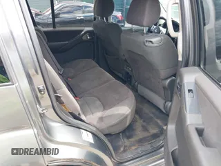 2005 Nissan Pathfinder SE z VIN 5N1AR18W25C701343, wystawiony jako IAAI lot #42209613 z przebiegiem 231 149 mil mil oraz . Historia ofert i sprzedaży dostępna na DreamBid. Obrazek 8.