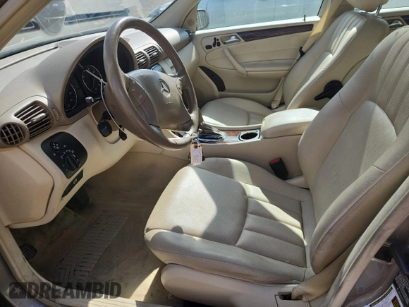 2007 Mercedes-Benz C 280 Luxury with VIN WDBRF54H97A936639, listed as a Copart auction lot 62025045 with 121,598 mi miles and Clean title. Bid and sale history available at DreamBid. Image 7.