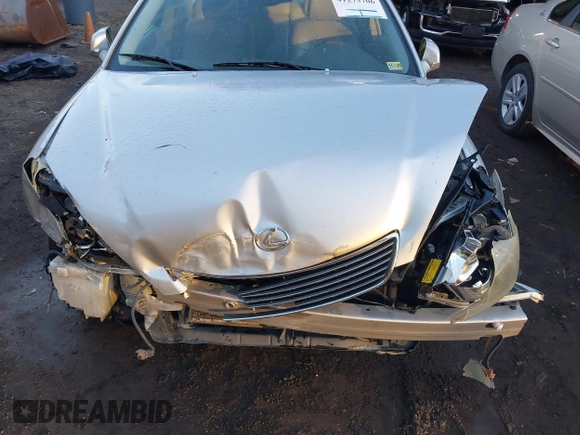 2005 Lexus ES 330 with VIN JTHBA30G355067558, listed as a IAAI auction lot 41273706 with 202,361 mi miles. Bid and sale history available at carsss.com. Image 10.