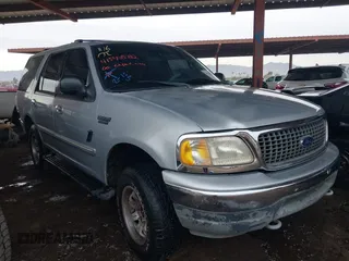 2000 Ford Expedition XLT with VIN 1FMPU16L8YLB22511, listed as a IAAI auction lot 41540582 with Not Provided miles and . Bid and sale history available at DreamBid. Image 1.