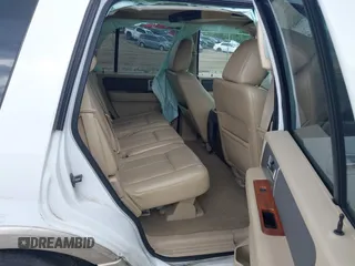 2010 Ford Expedition Eddie Bauer with VIN 1FMJU1H53AEA07426, listed as a IAAI auction lot 42072928 with 216,112 mi miles and . Bid and sale history available at DreamBid. Image 8.