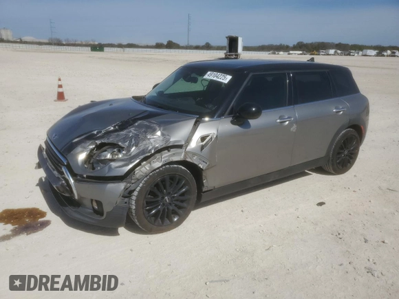 2016 MINI Clubman z VIN WMWLN5C57G2B28303, wystawiony jako Copart lot #56638375 z przebiegiem 130 262 mil mil oraz Szkoda całkowita • Salvage title. Historia ofert i sprzedaży dostępna na DreamBid. Obrazek 1.