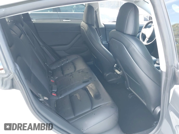 2020 Tesla Model 3 Performance z VIN 5YJ3E1EC5LF791879, wystawiony jako IAAI lot #41302692 z przebiegiem 76 502 mil mil oraz . Historia ofert i sprzedaży dostępna na DreamBid. Obrazek 8.