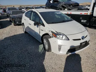 2013 Toyota Prius with VIN JTDKN3DP2D3043844, listed as a Copart auction lot 74471794 with 130,824 mi miles and Salvage Title. Bid and sale history available at DreamBid. Image 4.