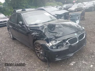 2017 BMW 3 Series 320i с VIN WBA8E1G34HNU17854, выставлен на аукционе IAAI как лот 42653103 с пробегом 89 037 миль миль и . История ставок и продаж доступна на DreamBid. Изображение 1.