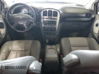 2007 Dodge Grand Caravan SXT with VIN 2D4GP44L97R180393, listed as a Copart auction lot 54700215 with 71,641 mi miles and Clean Title. Bid and sale history available at DreamBid. Image 8.