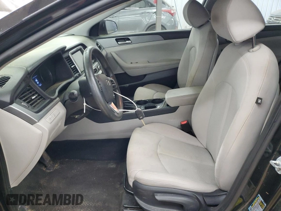 2018 Hyundai Sonata SE z VIN 5NPE24AF2JH657994, wystawiony jako Copart lot #52652605 z przebiegiem 156 642 mil mil oraz Czysty tytuł • Clean title. Historia ofert i sprzedaży dostępna na DreamBid. Obrazek 7.