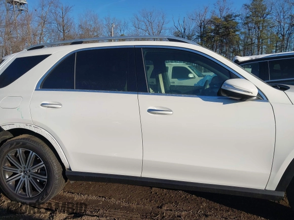 2024 Mercedes-Benz GLE 450 с VIN 4JGFB5KB2RB180482, выставлен на аукционе IAAI как лот 41363826 с пробегом 6 430 миль миль и . История ставок и продаж доступна на DreamBid. Изображение 13.