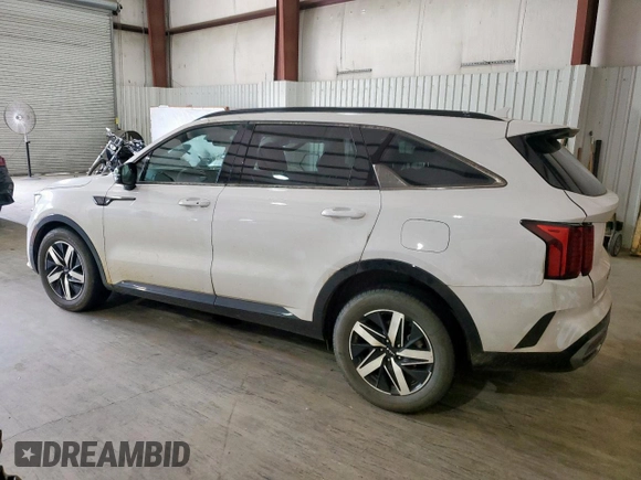 2022 Kia Sorento S with VIN 5XYRL4LC4NG147581, listed as a Copart auction lot 57319935 with 60,681 mi miles and Salvage title. Bid and sale history available at DreamBid. Image 2.