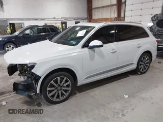 2017 Audi Q7 Premium Plus z VIN WA1LAAF76HD044846, wystawiony jako IAAI lot #42213407 z przebiegiem 105 695 mil mil oraz . Historia ofert i sprzedaży dostępna na DreamBid. Obrazek 2.