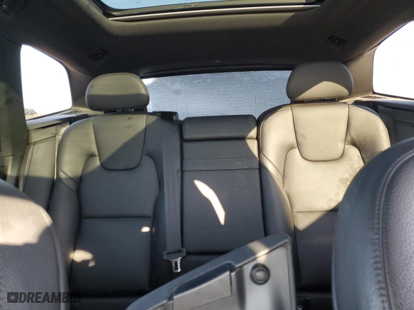 2018 Volvo XC60 Momentum with VIN YV4A22RKXJ1042327, listed as a Copart auction lot 41856705 with 121,039 mi miles and Salvage Title. Bid and sale history available at carsss.com. Image 10.