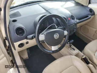 2006 Volkswagen Beetle with VIN 3VWSR31C56M422745, listed as a Copart auction lot 57027055 with 256,916 mi miles and Salvage title. Bid and sale history available at DreamBid. Image 8.