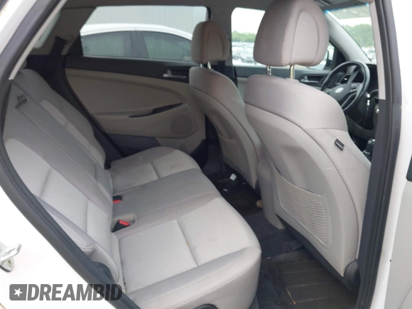 2016 Hyundai Tucson Limited with VIN KM8J33A23GU215481, listed as a IAAI auction lot 42202341 with 97,693 mi miles. Bid and sale history available at carsss.com. Image 8.