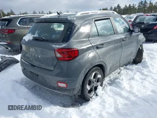 2021 Hyundai Venue Denim z VIN KMHRC8A31MU093143, wystawiony jako IAAI lot #41541572 z przebiegiem 24 804 mil mil oraz . Historia ofert i sprzedaży dostępna na DreamBid. Obrazek 4.