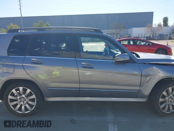 2012 Mercedes-Benz GLK 350 with VIN WDCGG8HB5CF750309, listed as a IAAI auction lot 41746819 with 93,220 mi miles and . Bid and sale history available at carsss.com. Image 13.