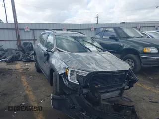 2024 GMC Terrain SLE z VIN 3GKALMEG7RL190649, wystawiony jako IAAI lot #41952934 z przebiegiem 20 473 mil mil oraz . Historia ofert i sprzedaży dostępna na DreamBid. Obrazek 1.