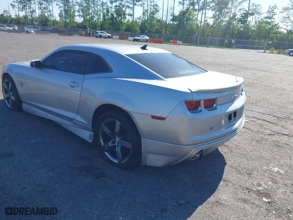 2011 Chevrolet Camaro 1LT with VIN 2G1FB1ED8B9133774, listed as a IAAI auction lot 42008647 with 208,918 mi miles. Bid and sale history available at carsss.com. Image 3.