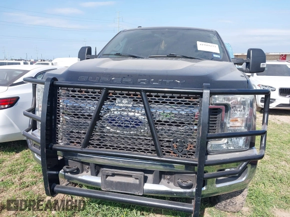 2017 Ford F-250 Lariat с VIN 1FT7W2BT2HEB89913, выставлен на аукционе IAAI как лот 41949233 с пробегом Не указан миль и . История ставок и продаж доступна на DreamBid. Изображение 12.