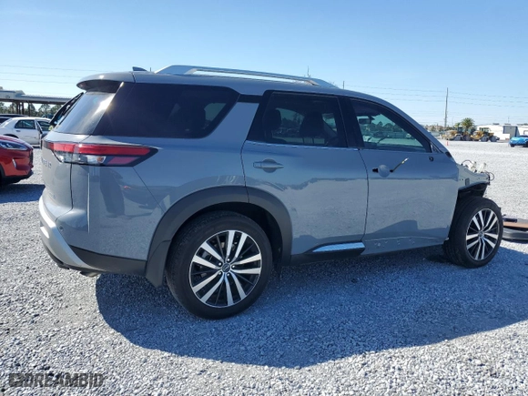 2024 Nissan Pathfinder Platinum with VIN 5N1DR3DH3RC233340, listed as a Copart auction lot 46373455 with 14,057 mi miles and Salvage Title. Bid and sale history available at carsss.com. Image 3.
