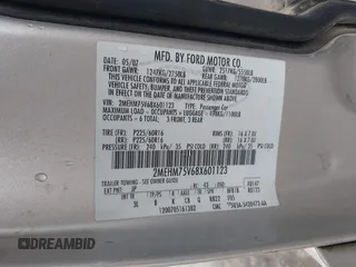 2008 Mercury Grand Marquis LS z VIN 2MEHM75V68X601123, wystawiony jako IAAI lot #42214809 z przebiegiem Nie podano mil oraz . Historia ofert i sprzedaży dostępna na DreamBid. Obrazek 9.
