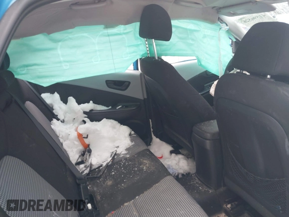 2021 Hyundai Kona SE z VIN KM8K1CAA3MU638297, wystawiony jako IAAI lot #41596526 z przebiegiem 63 549 mil mil oraz . Historia ofert i sprzedaży dostępna na DreamBid. Obrazek 8.