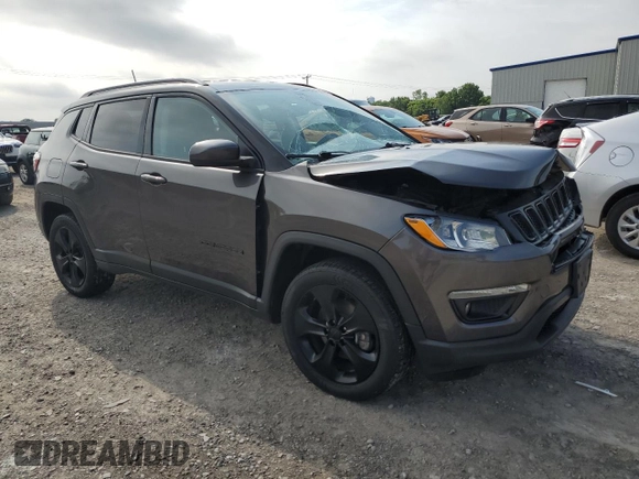 2020 Jeep Compass Latitude с VIN 3C4NJDBBXLT112417, выставлен на аукционе Copart как лот 62770825 с пробегом 56 470 миль миль и Списание • Salvage title. История ставок и продаж доступна на DreamBid. Изображение 4.