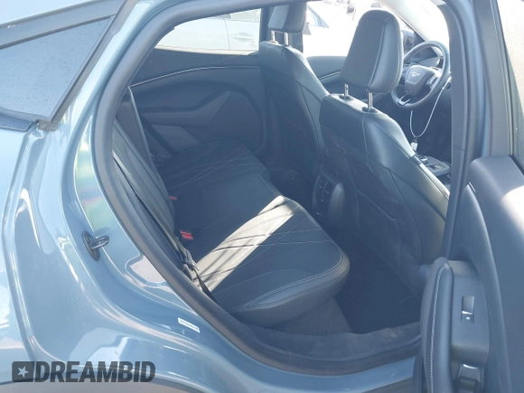 2023 Ford Mustang Mach-E Select с VIN 3FMTK1R48PMA92481, выставлен на аукционе IAAI как лот 41653774 с пробегом 12 023 миль миль и . История ставок и продаж доступна на DreamBid. Изображение 8.