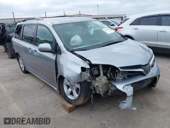 2018 Toyota Sienna LE Auto Access Seat with VIN 5TDKZ3DC3JS917131, listed as a IAAI auction lot 42250342 with 174,159 mi miles and . Bid and sale history available at DreamBid. Image 1.