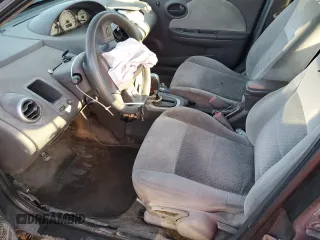 2005 Saturn ION ION 3 z VIN 1G8AL52F85Z104646, wystawiony jako Copart lot #81240794 z przebiegiem 239 497 mil mil oraz Nie do naprawy. Historia ofert i sprzedaży dostępna na DreamBid. Obrazek 7.