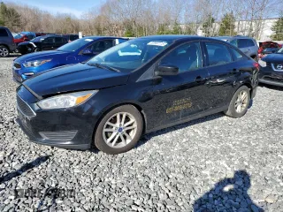 2018 Ford Focus SE z VIN 1FADP3FE9JL306394, wystawiony jako Copart lot #52902175 z przebiegiem 77 338 mil mil oraz Szkoda całkowita • Salvage title. Historia ofert i sprzedaży dostępna na DreamBid. Obrazek 1.