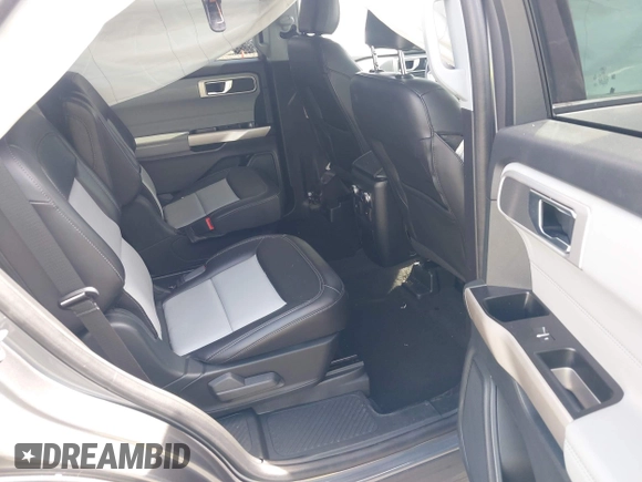 2022 Ford Explorer XLT with VIN 1FMSK7DH2NGC46747, listed as a IAAI auction lot 42379774 with 34,626 mi miles and . Bid and sale history available at DreamBid. Image 8.