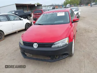2011 Volkswagen Jetta SEL z VIN 3VWLX7AJ3BM372311, wystawiony jako IAAI lot #41874757 z przebiegiem 151 900 mil mil oraz . Historia ofert i sprzedaży dostępna na DreamBid. Obrazek 6.