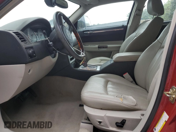 2007 Chrysler 300 C with VIN 2C3LK63HX7H645535, listed as a Copart auction lot 45901304 with 167,558 mi miles and Salvage Title. Bid and sale history available at DreamBid. Image 7.