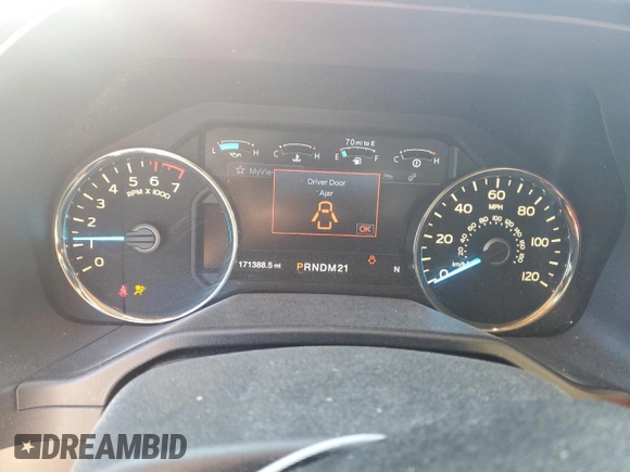2016 Ford F-150 XLT with VIN 1FTEW1EF8GKD28630, listed as a Copart auction lot 53549385 with 171,388 mi miles and Salvage title. Bid and sale history available at DreamBid. Image 9.