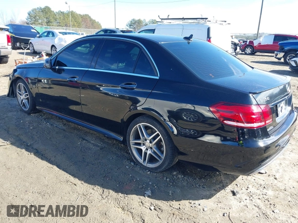 2015 Mercedes-Benz E-Class E 350 Luxury with VIN WDDHF8JB7FB115231, listed as a IAAI auction lot 41363482 with 132,000 mi miles. Bid and sale history available at carsss.com. Image 3.