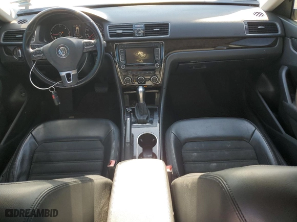 2015 Volkswagen Passat 2.0L TDI SEL Premium with VIN 1VWCV7A3XFC053549, listed as a Copart auction lot 50220275 with 186,623 mi miles and Salvage Title. Bid and sale history available at carsss.com. Image 8.