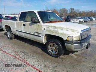 2001 Dodge 1500 z VIN 3B7HC13Y71G242024, wystawiony jako IAAI lot #41408295 z przebiegiem 150 753 mil mil oraz . Historia ofert i sprzedaży dostępna na DreamBid. Obrazek 1.