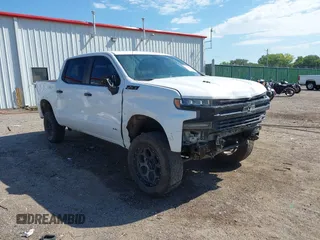 2021 Chevrolet Silverado 1500 LT Trail Boss with VIN 3GCPYFEL7MG137063, listed as a IAAI auction lot 40109747 with Not Provided miles. Bid and sale history available at carsss.com. Image 1.