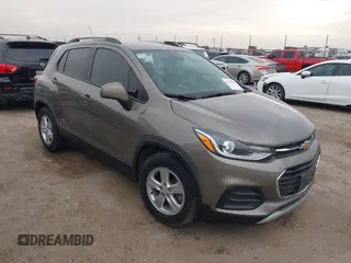 2022 Chevrolet Trax LT with VIN KL7CJLSM2NB563216, listed as a IAAI auction lot 41702010 with 19,937 mi miles. Bid and sale history available at carsss.com. Image 1.