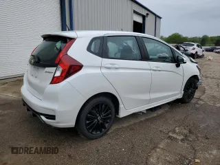 2020 Honda Fit Sport z VIN 3HGGK5H60LM715068, wystawiony jako Copart lot #57706105 z przebiegiem Nie podano mil oraz Nie do naprawy • Non repairable. Historia ofert i sprzedaży dostępna na DreamBid. Obrazek 3.
