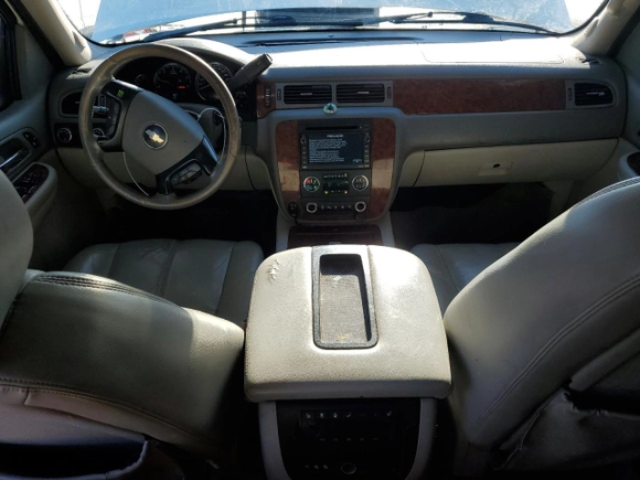 2008 Chevrolet Tahoe LTZ with VIN 1GNFK13038J115520, listed as a Copart auction lot 88275415 with 276,613 mi miles and Salvage Title. Bid and sale history available at carsss.com. Image 8.