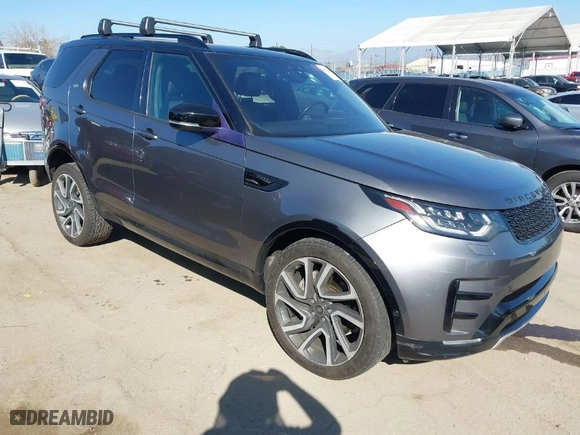 2018 Land Rover Discovery HSE Luxury with VIN SALRT2RV4JA049800, listed as a IAAI auction lot 41637444 with 57,452 mi miles. Bid and sale history available at carsss.com. Image 1.