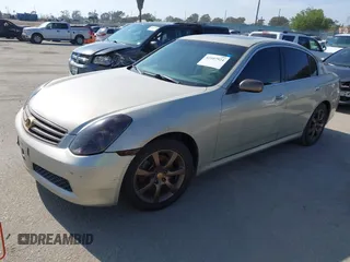 2005 Infiniti G35 Sedan with VIN JNKCV51E45M211951, listed as a IAAI auction lot 42107924 with 122,916 mi miles. Bid and sale history available at carsss.com. Image 2.