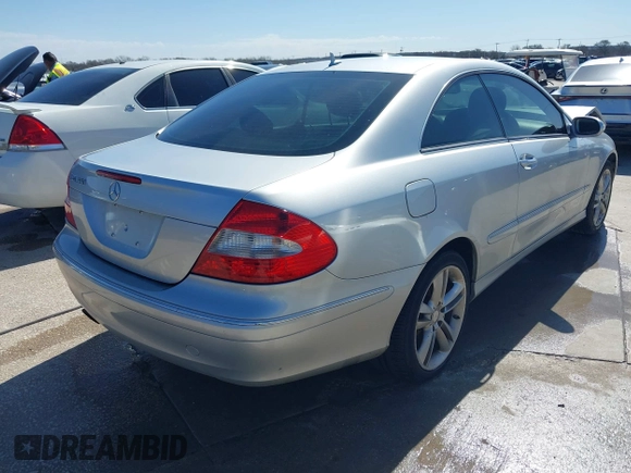 2008 Mercedes-Benz CLK 350 with VIN WDBTJ56H98F254530, listed as a IAAI auction lot 41715192 with 163,563 mi miles and . Bid and sale history available at carsss.com. Image 4.