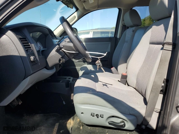 2008 Dodge Dakota SLT with VIN 1D7HW48N88S597218, listed as a Copart auction lot 67827944 with 88,671 mi miles and Clean Title. Bid and sale history available at carsss.com. Image 7.