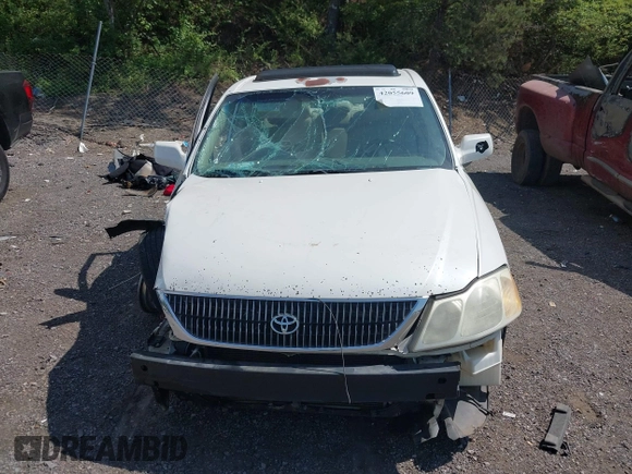 2000 Toyota Avalon XL с VIN 4T1BF28B6YU010346, выставлен на аукционе IAAI как лот 42055609 с пробегом 231 627 миль миль и . История ставок и продаж доступна на DreamBid. Изображение 12.