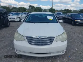 2007 Chrysler Sebring Touring with VIN 1C3LC56K37N533469, listed as a IAAI auction lot 42001566 with 187,698 mi miles and . Bid and sale history available at DreamBid. Image 12.