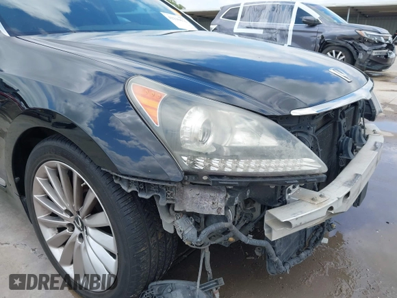 2016 Hyundai Equus Signature with VIN KMHGH4JHXGU101564, listed as a IAAI auction lot 42210676 with 117,052 mi miles and . Bid and sale history available at DreamBid. Image 21.
