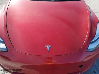 2022 Tesla Model Y Long Range with VIN 7SAYGDEE3NF318359, listed as a Copart auction lot 51861925 with 0 mi miles and Salvage Title. Bid and sale history available at carsss.com. Image 11.
