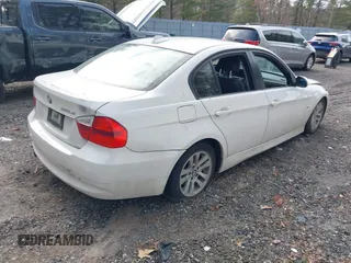 2007 BMW 3 Series 328xi with VIN WBAVC93577KX53139, listed as a IAAI auction lot 41719473 with 155,716 mi miles. Bid and sale history available at carsss.com. Image 4.